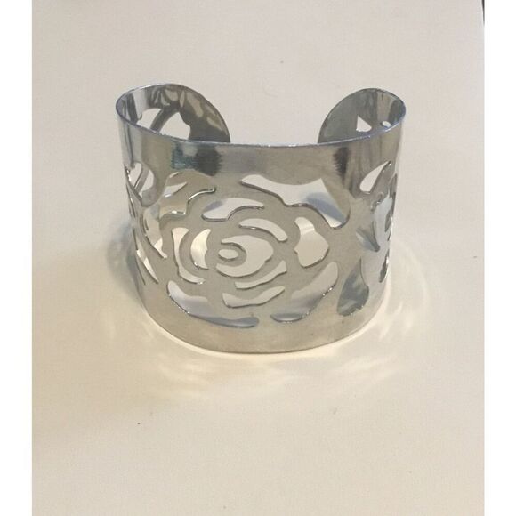 Pretty Stainless Steel Wide Cut Out Rose Design Cuff Bracelet - Picture 2 of 3